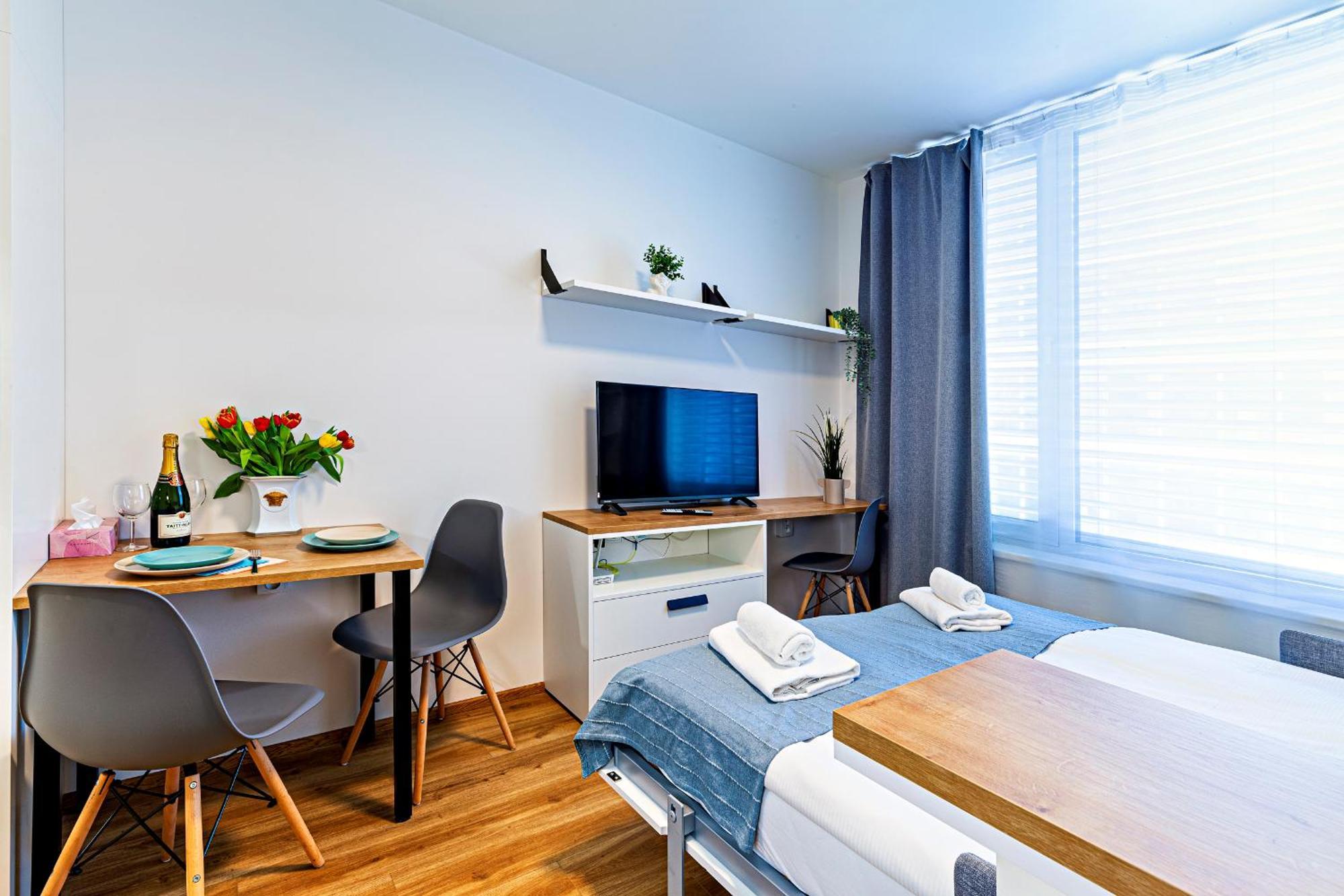 Kora Apartments Andel Praag Buitenkant foto