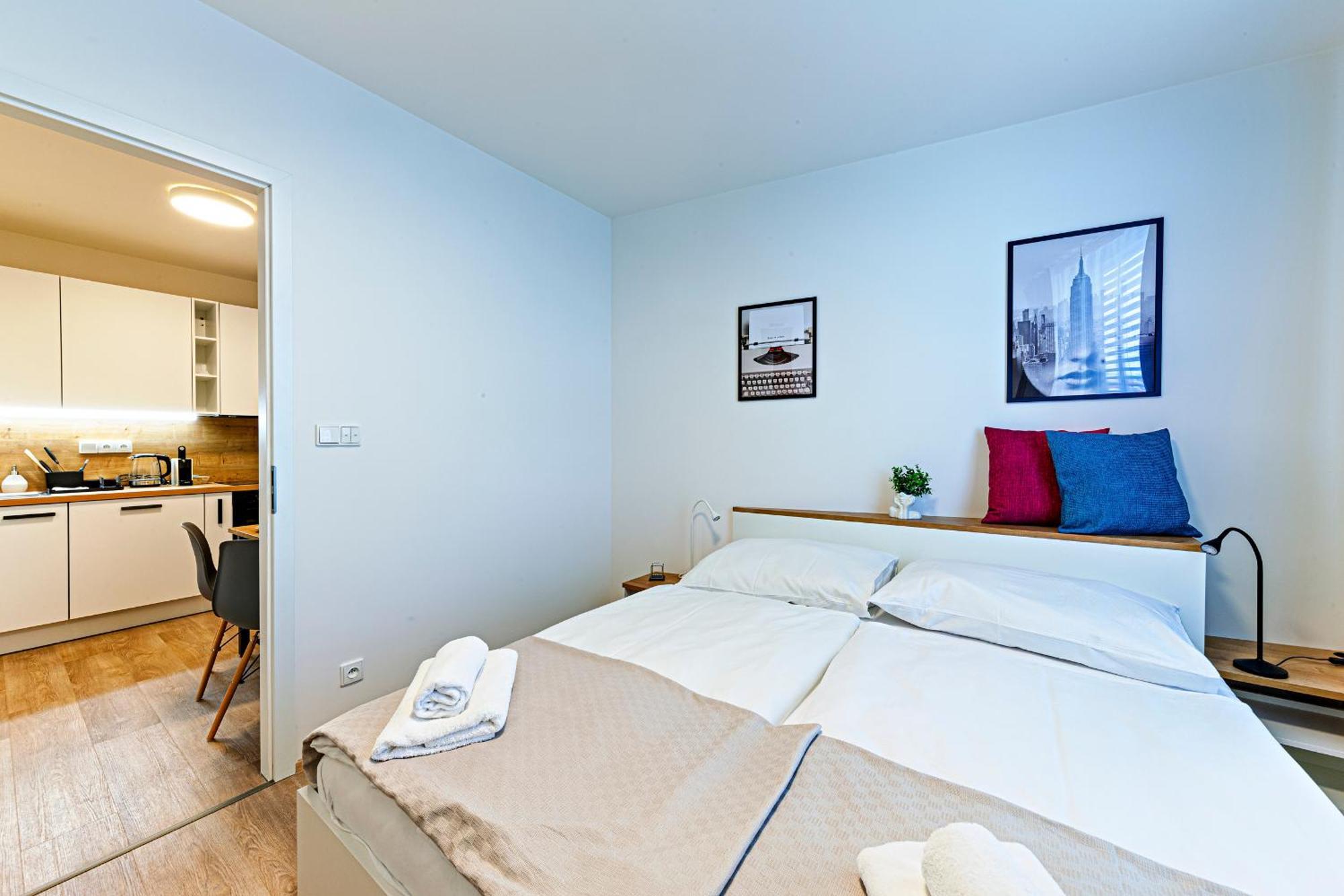 Kora Apartments Andel Praag Buitenkant foto
