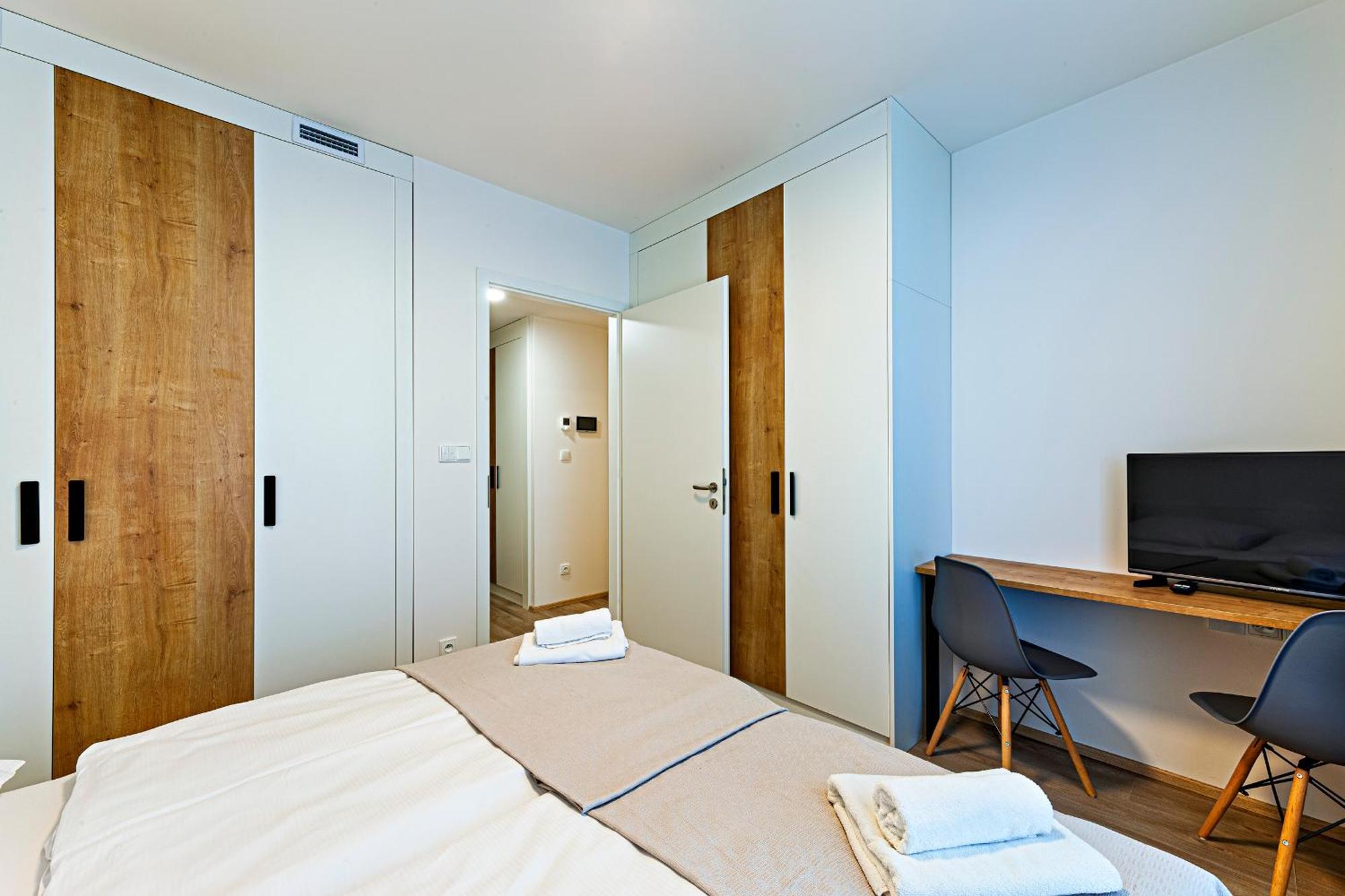 Kora Apartments Andel Praag Buitenkant foto